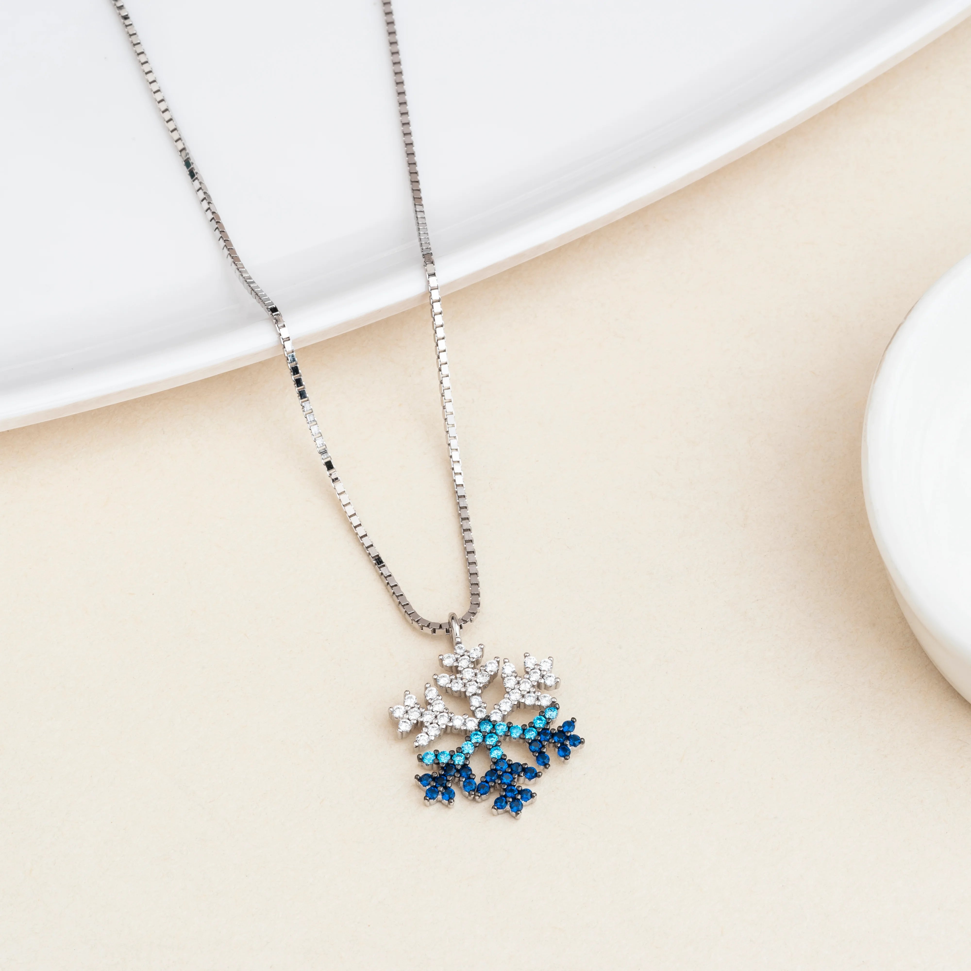 Silver Winter Bloom Chain