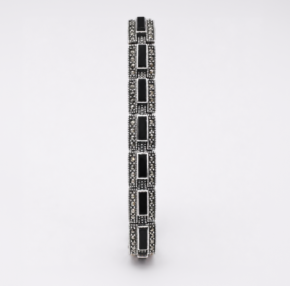 Silver Noir Rectangle Marca Bracelet